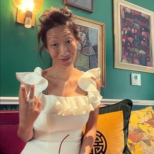 Meet your Posher, Hallie